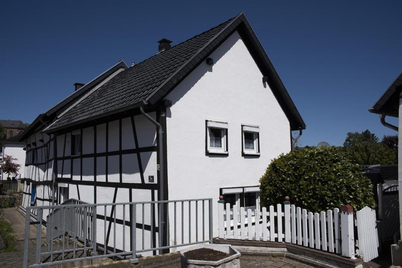 Rosige Zeiten, Ferien Im Fachwerkhaus ميشرنيش المظهر الخارجي الصورة